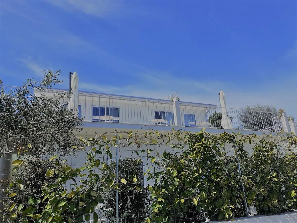 Affittacamere Villa Infinity ∞ Santa Teresa Di Riva Italia