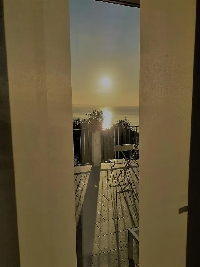Affittacamere Villa Infinity ∞ Santa Teresa Di Riva