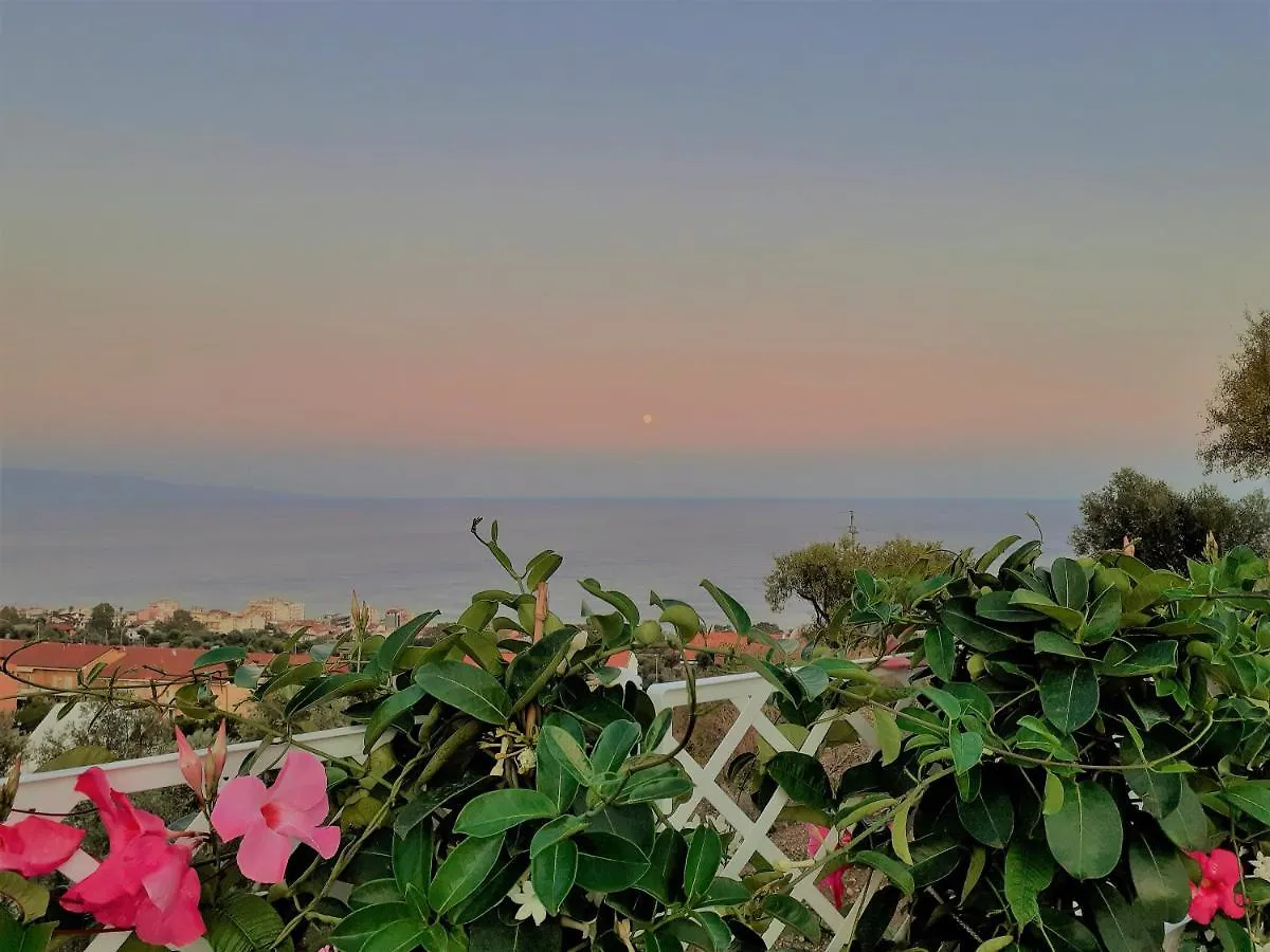 Villa Infinity ∞ Santa Teresa Di Riva