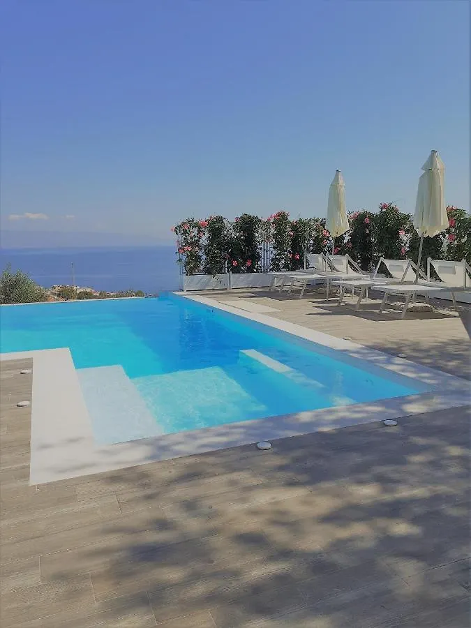 Affittacamere Villa Infinity ∞ Santa Teresa Di Riva Italia